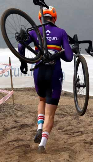 cx-21 Extreme Sports Mountain Climbing